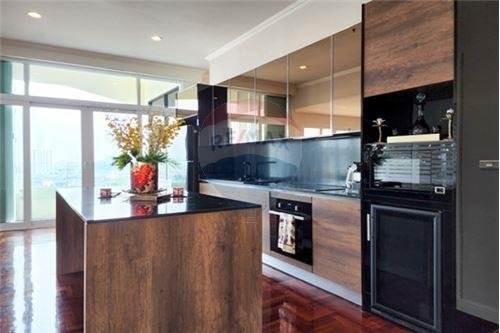Thew River Place Beautiful Penthouse For Sale - Baht 19M