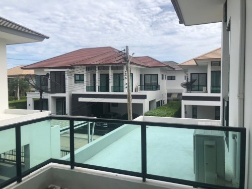 House in Casalunar Mesto for Sale Chonburi Baht 16.7M