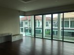 House in Casalunar Mesto for Sale Chonburi Baht 16.7M